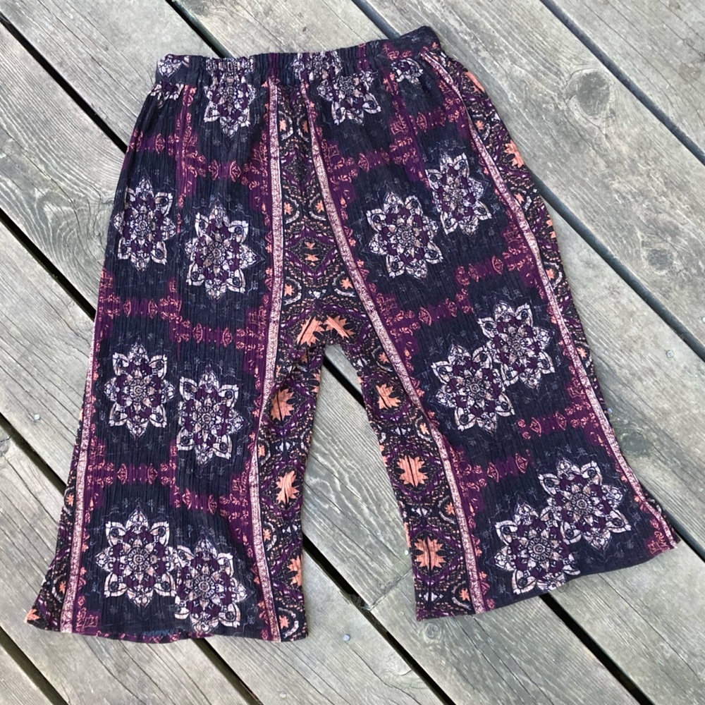 KENDALL KYLIE Skirt Pants Shorts Wide Leg Capri Black Red Maroon Size Small - Picture 8 of 14